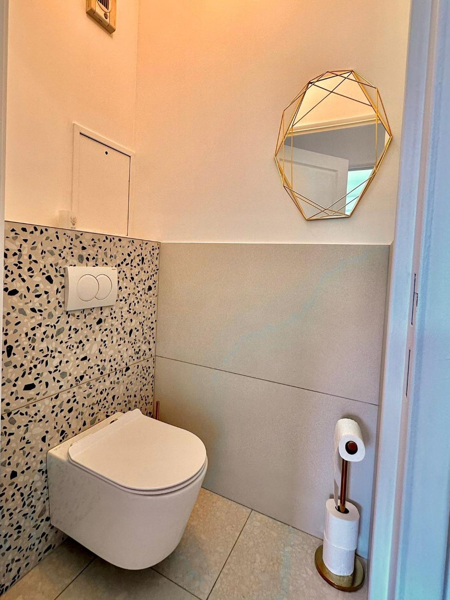 Le Boudoir - 2 Pieces Et Parking Apartment Le Plessis-Robinson Bagian luar foto