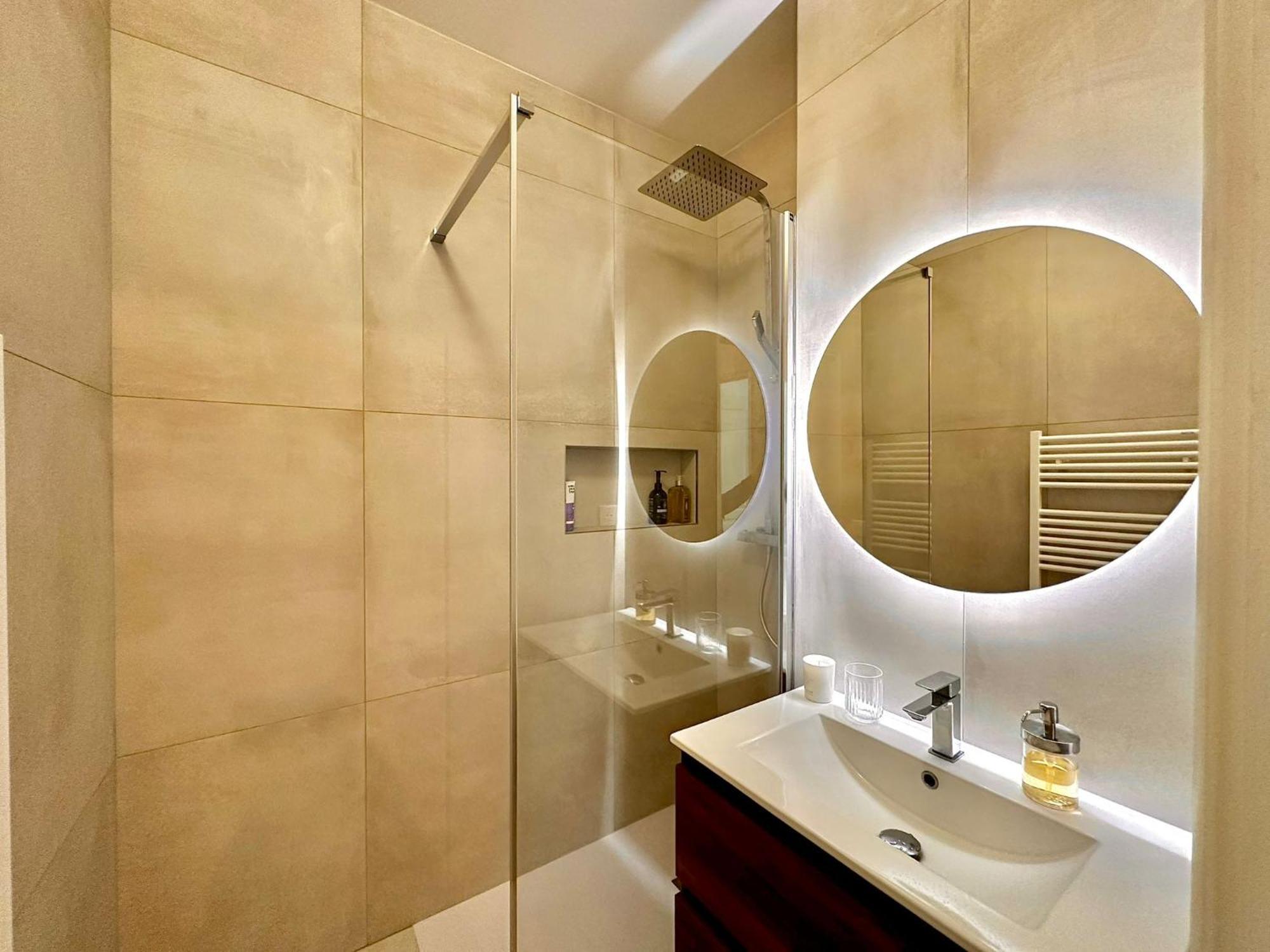 Le Boudoir - 2 Pieces Et Parking Apartment Le Plessis-Robinson Bagian luar foto